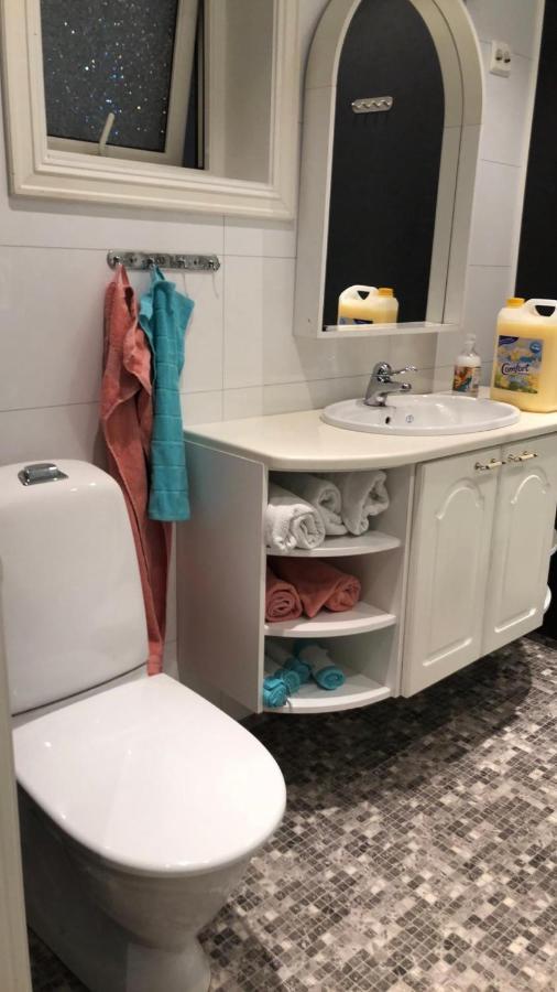 Den Gule Huset Daire Lyngdal Dış mekan fotoğraf